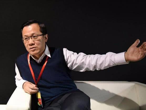 卓伟最新爆料明星,揭秘娱乐圈惊天秘密，明星命运再掀波澜！